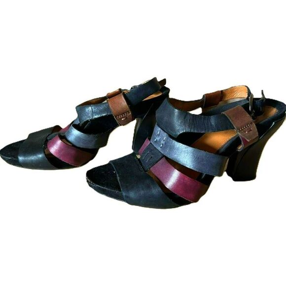 Earthies Shoes - Picture 5 of 11